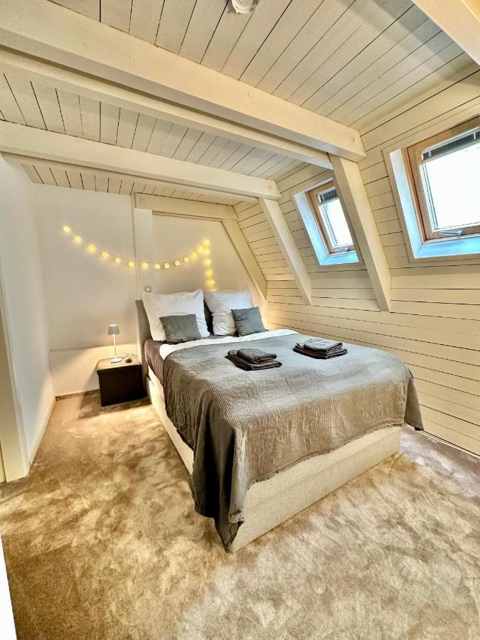 Gemuetliche Maisonettewohnung Mit Dachterrasse Am Schloss Oldemburgo Exterior foto